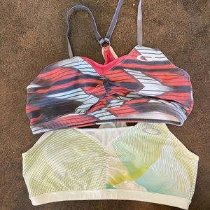 2 Oakley Sport bras